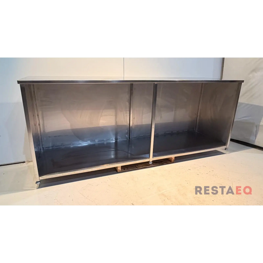 RST-pöytä etulevyllä 2400 - RestaEQ