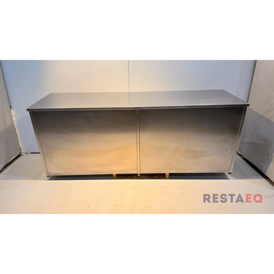 RST-pöytä etulevyllä 2400 - RestaEQ
