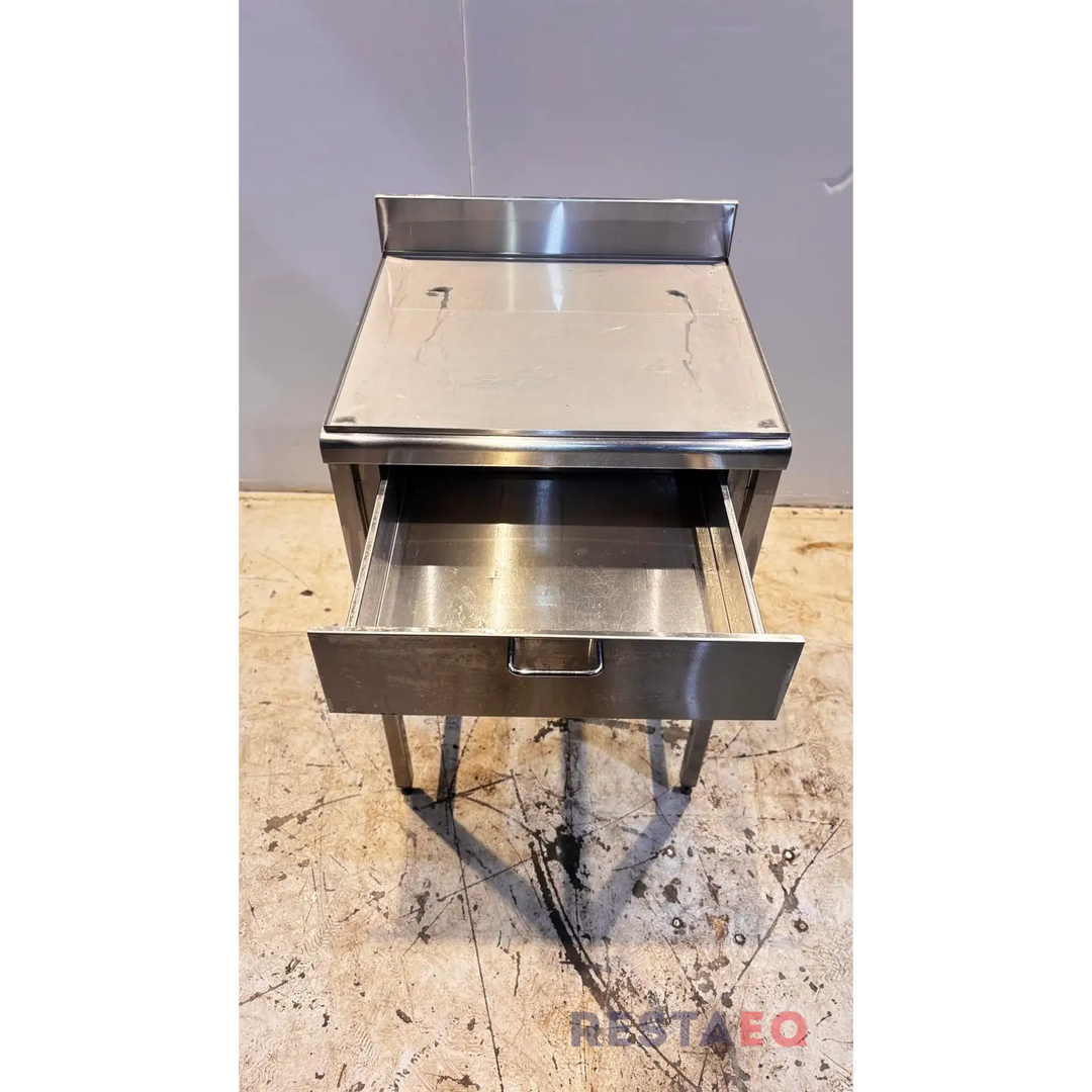 RST-pöytä laatikostolla 600 - RestaEQ