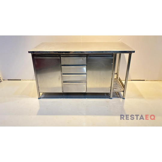 RST-pöytä laatikostolla ja kaapeilla 1500 - RestaEQ