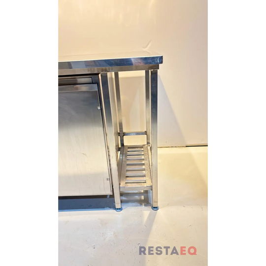 RST-pöytä laatikostolla ja kaapeilla 1500 - RestaEQ