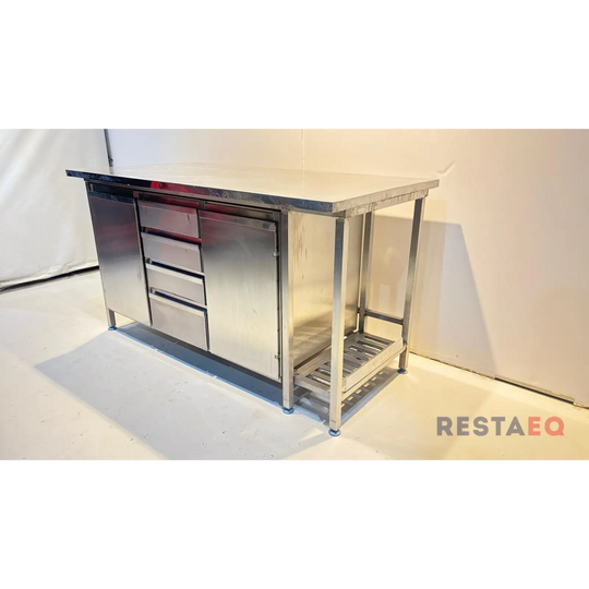 RST-pöytä laatikostolla ja kaapeilla 1500 - RestaEQ