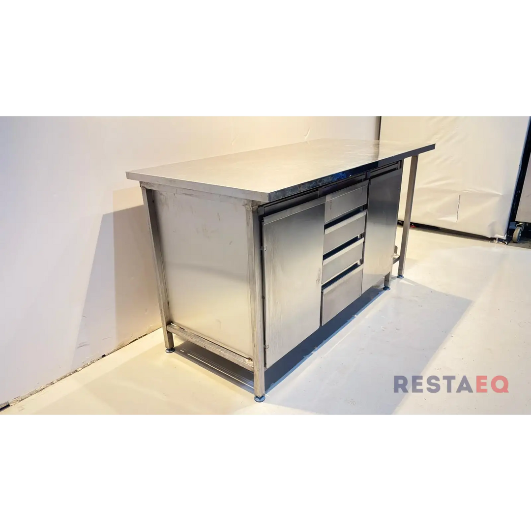 RST-pöytä laatikostolla ja kaapeilla 1500 - RestaEQ