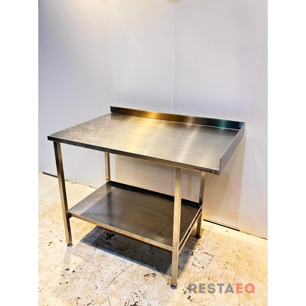 RST-pöytä taka ja sivunostolla 1100 - Metos