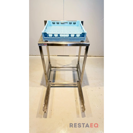 RST-pöytä vedettävällä alahyllyllä 600 - RestaEQ