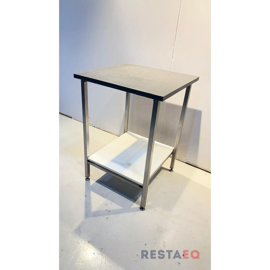 RST-rungolla oleva pöytä 650 - RestaEQ