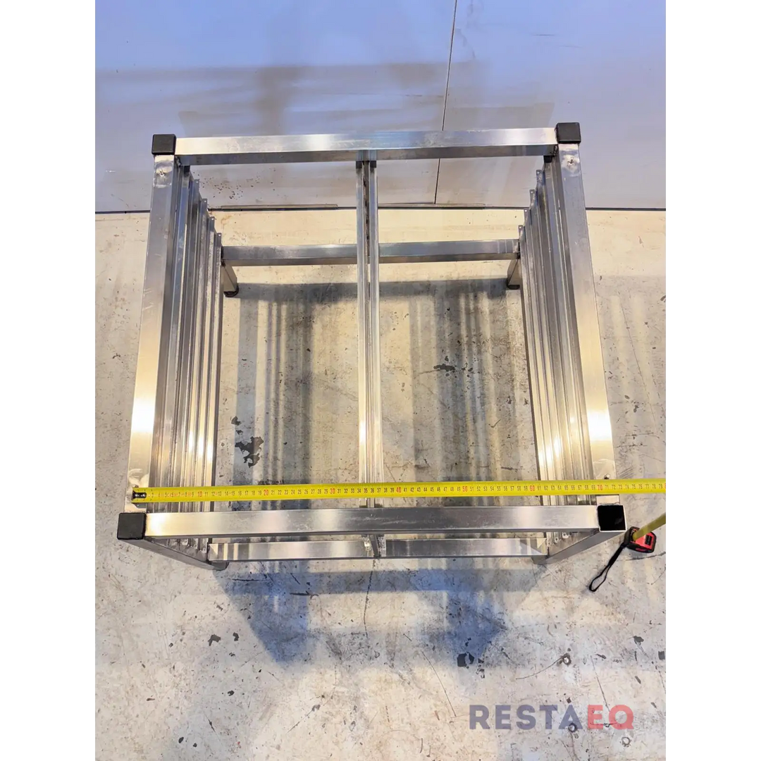 RST uuninaluspöytä 700 Metos