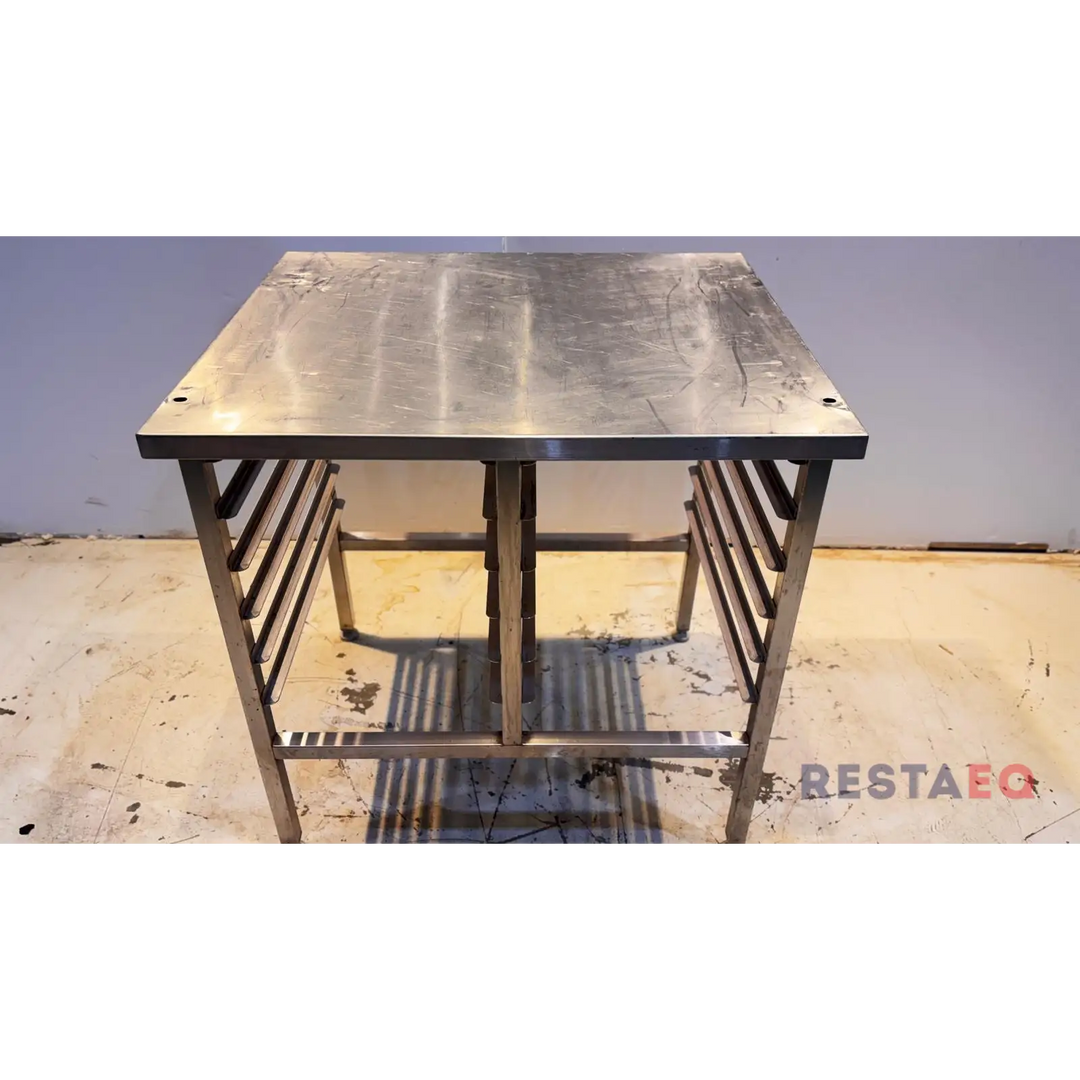 RST-uuninaluspöytä 700 - RestaEQ