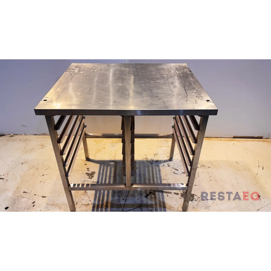 RST-uuninaluspöytä 700 - RestaEQ