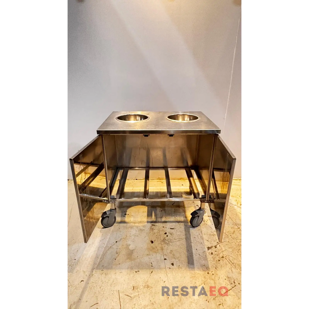 RST-vaunu roska-aukoilla 800 - Metos