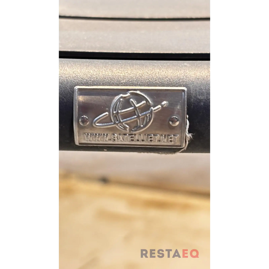 Terassituoli musta pinottava - Satelliet