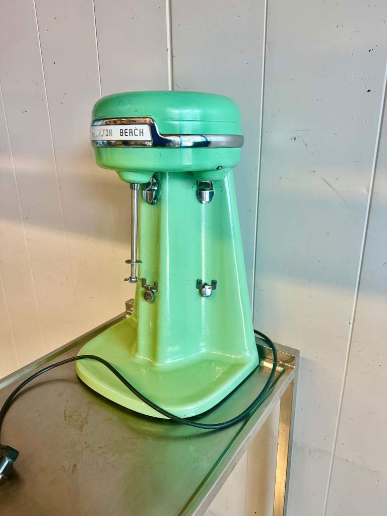 Vintage Hamilton Beach Mixer 940 S - Hamilton